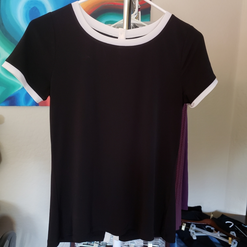 Anne Klein Lightweight Blouse Buttons Down Back